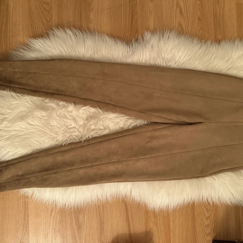 NEW - Picture 1 of 2